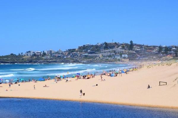 Luxury Holiday Retreat, 5 Bedroom, Dual Beach View