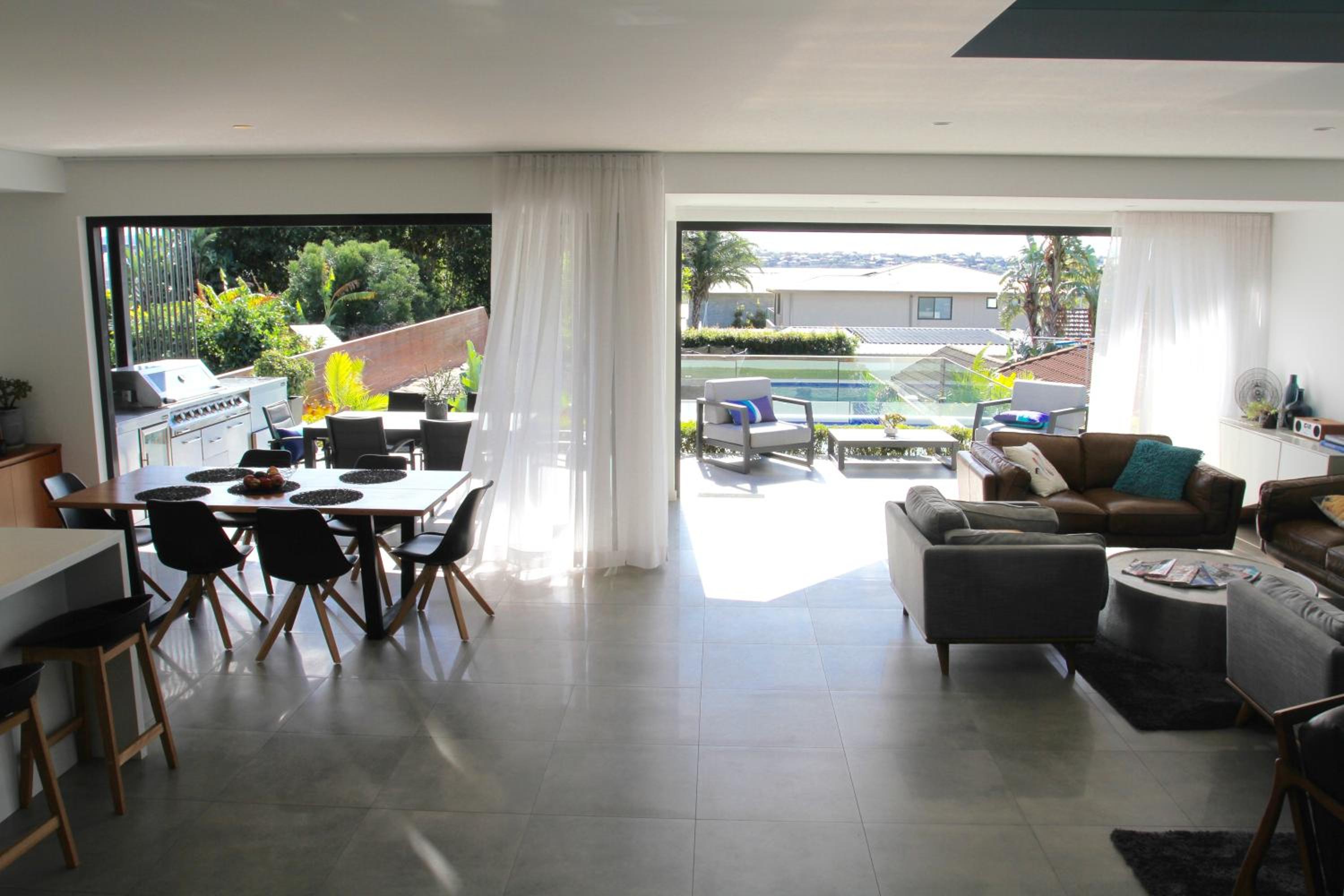 Luxury Holiday Retreat, 5 Bedroom, Dual Beach View