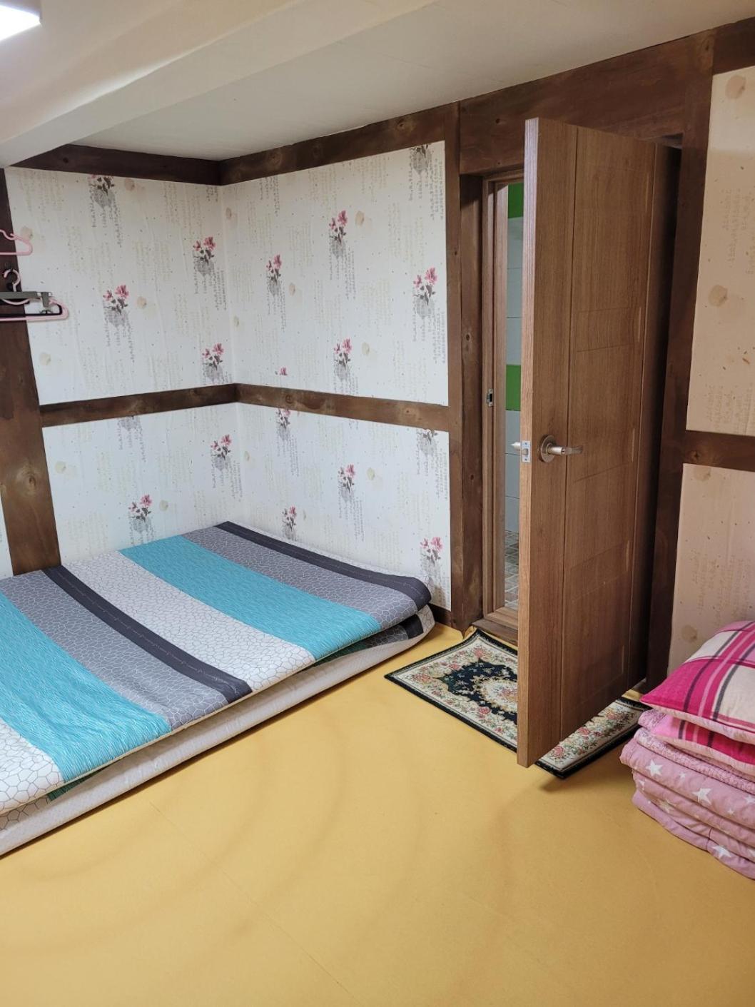 Golmokgil Guesthouse