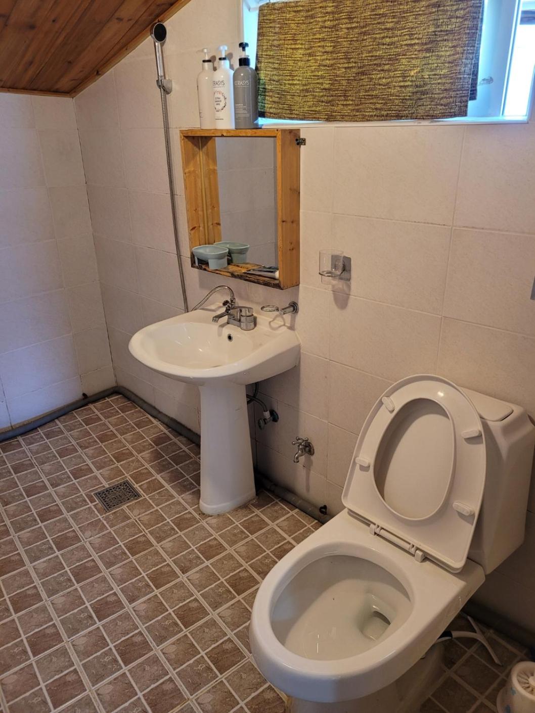 Golmokgil Guesthouse