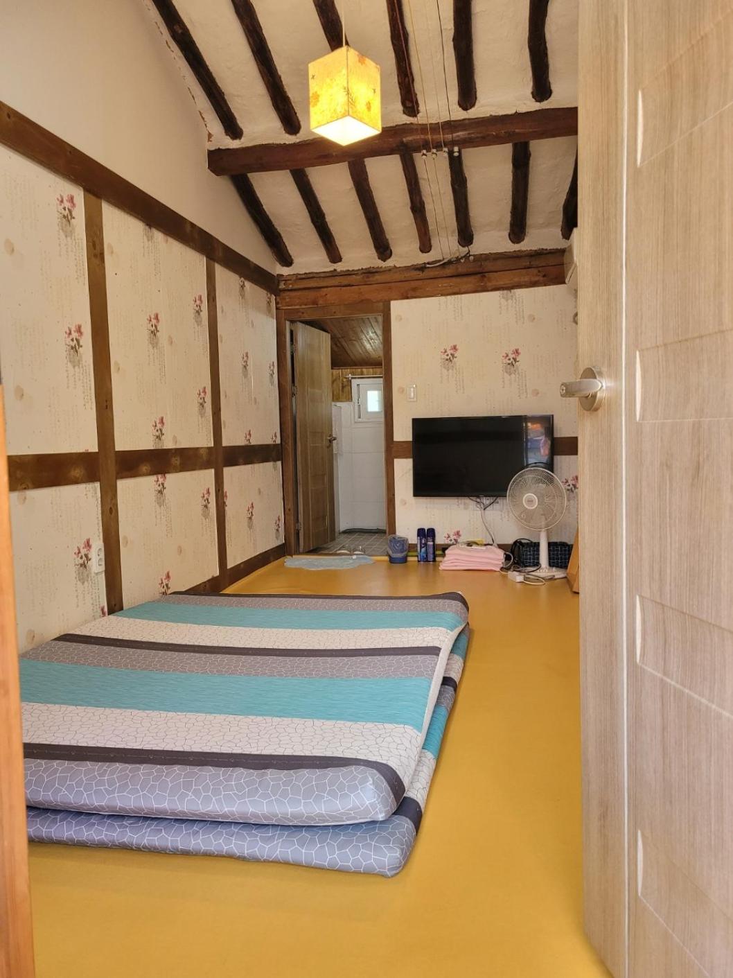 Golmokgil Guesthouse