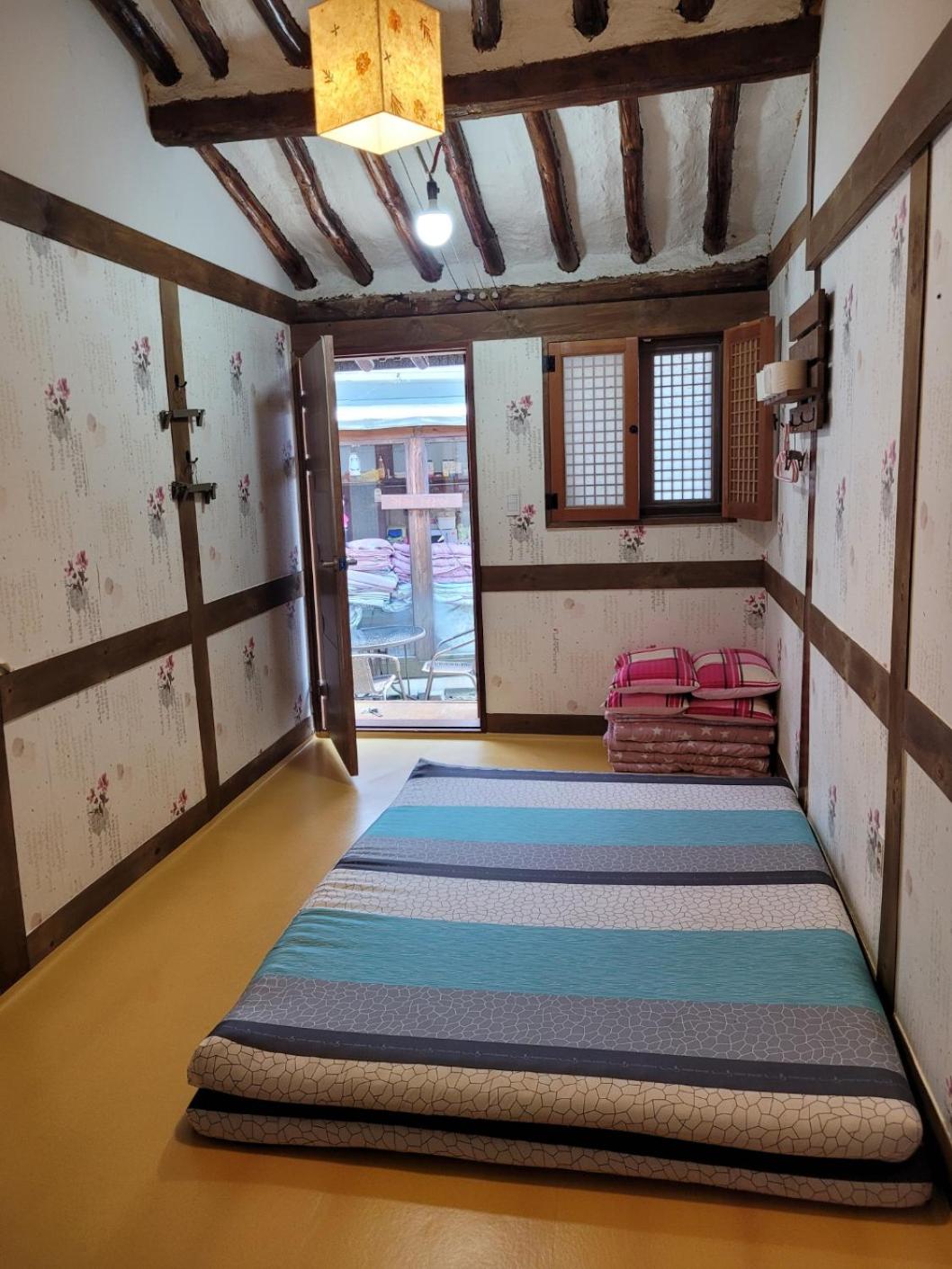 Golmokgil Guesthouse
