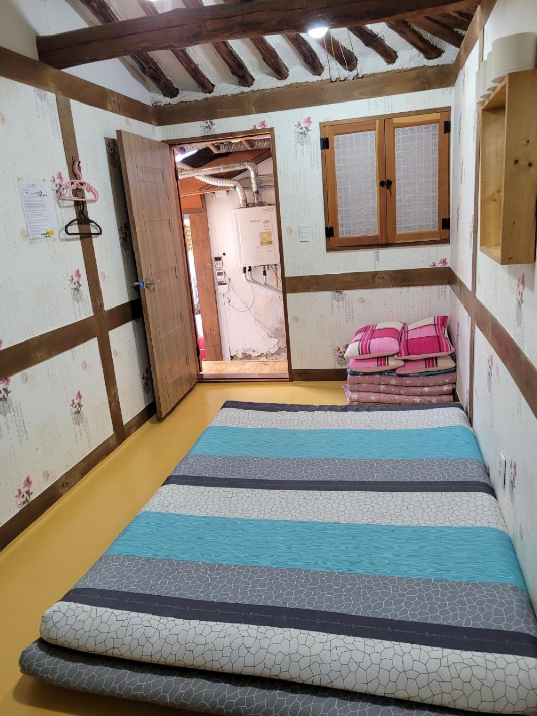 Golmokgil Guesthouse