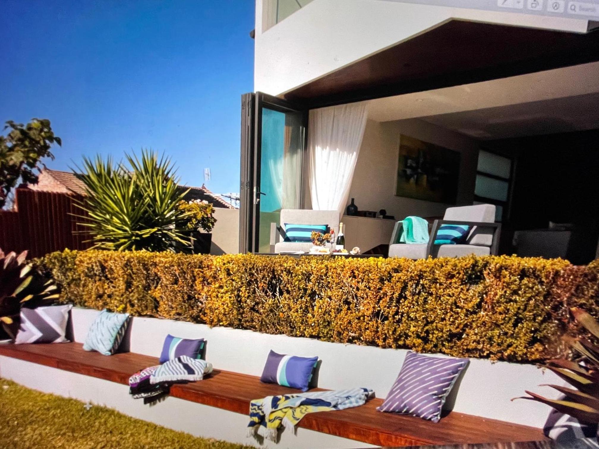 Luxury Holiday Retreat, 5 Bedroom, Dual Beach View