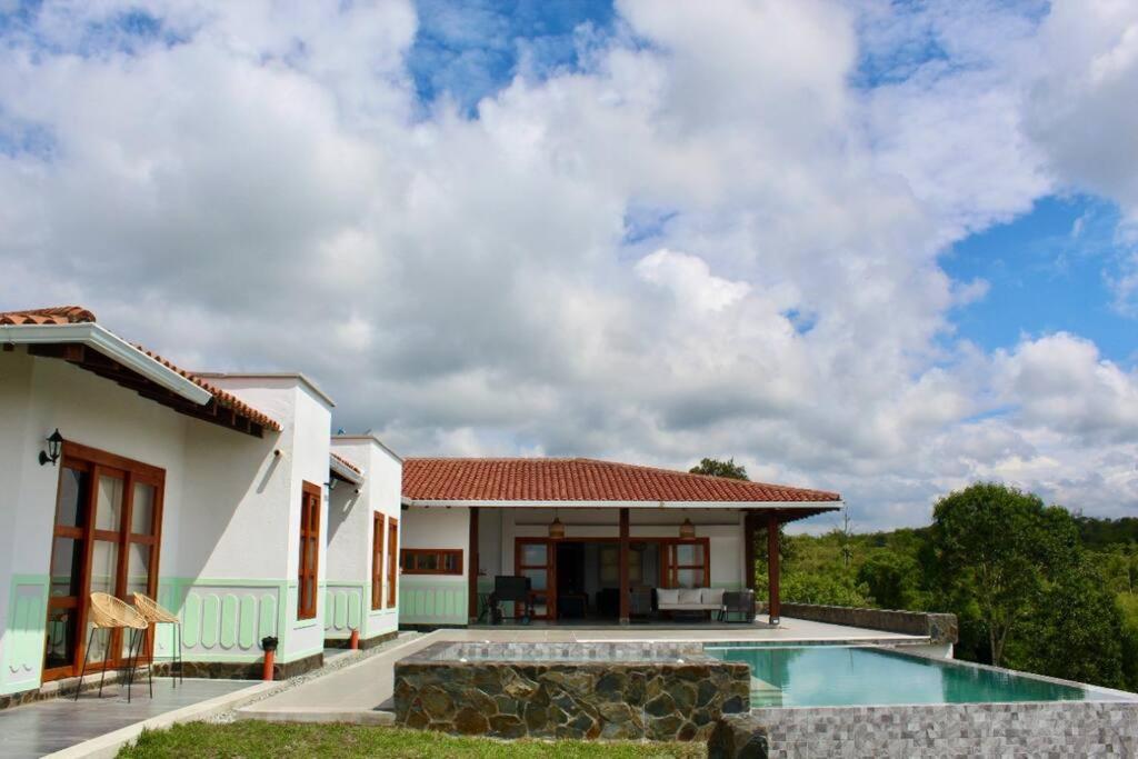 Hermosa casa campestre cerca del parque del Café