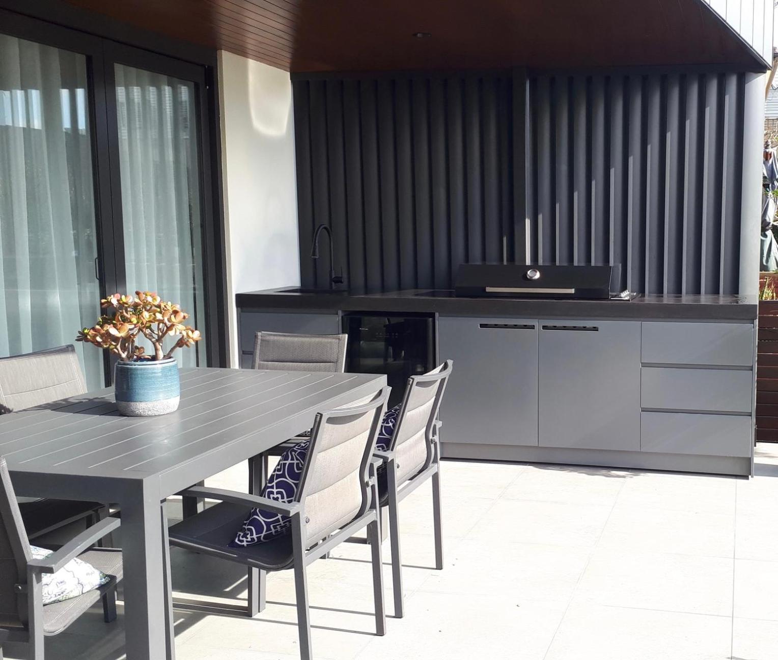 Luxury Holiday Retreat, 5 Bedroom, Dual Beach View