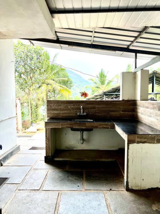 Lakeview Inn Homestay - Entire home view 4