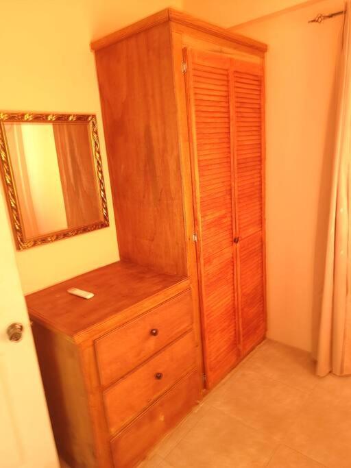 Dane Tropical Cottage view 4