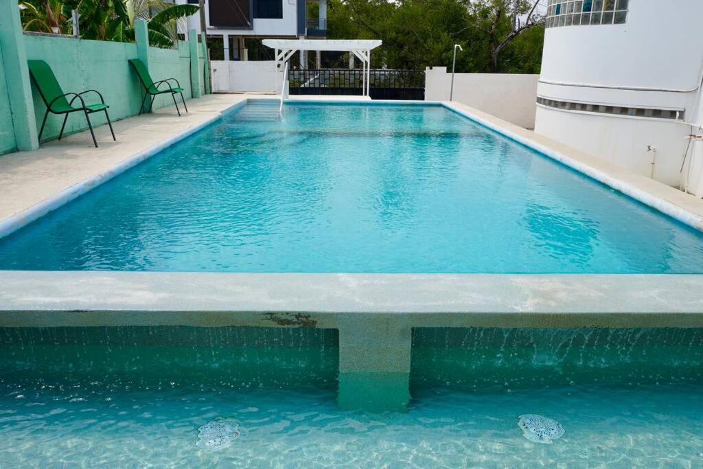 See Belize TRANQUIL Sea View Studio with Balcony & Infinity Pool