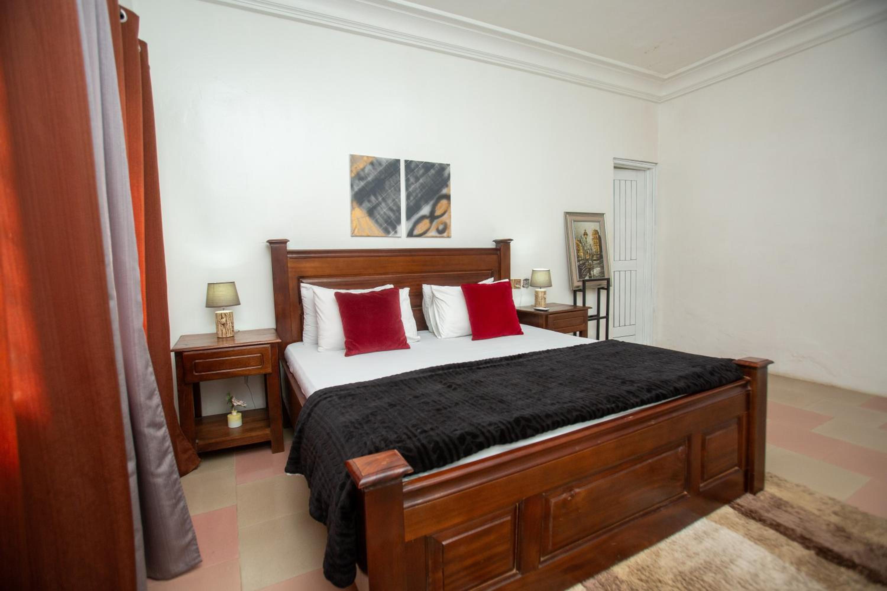 JesLuv Lodge - West Hills Mall, Accra