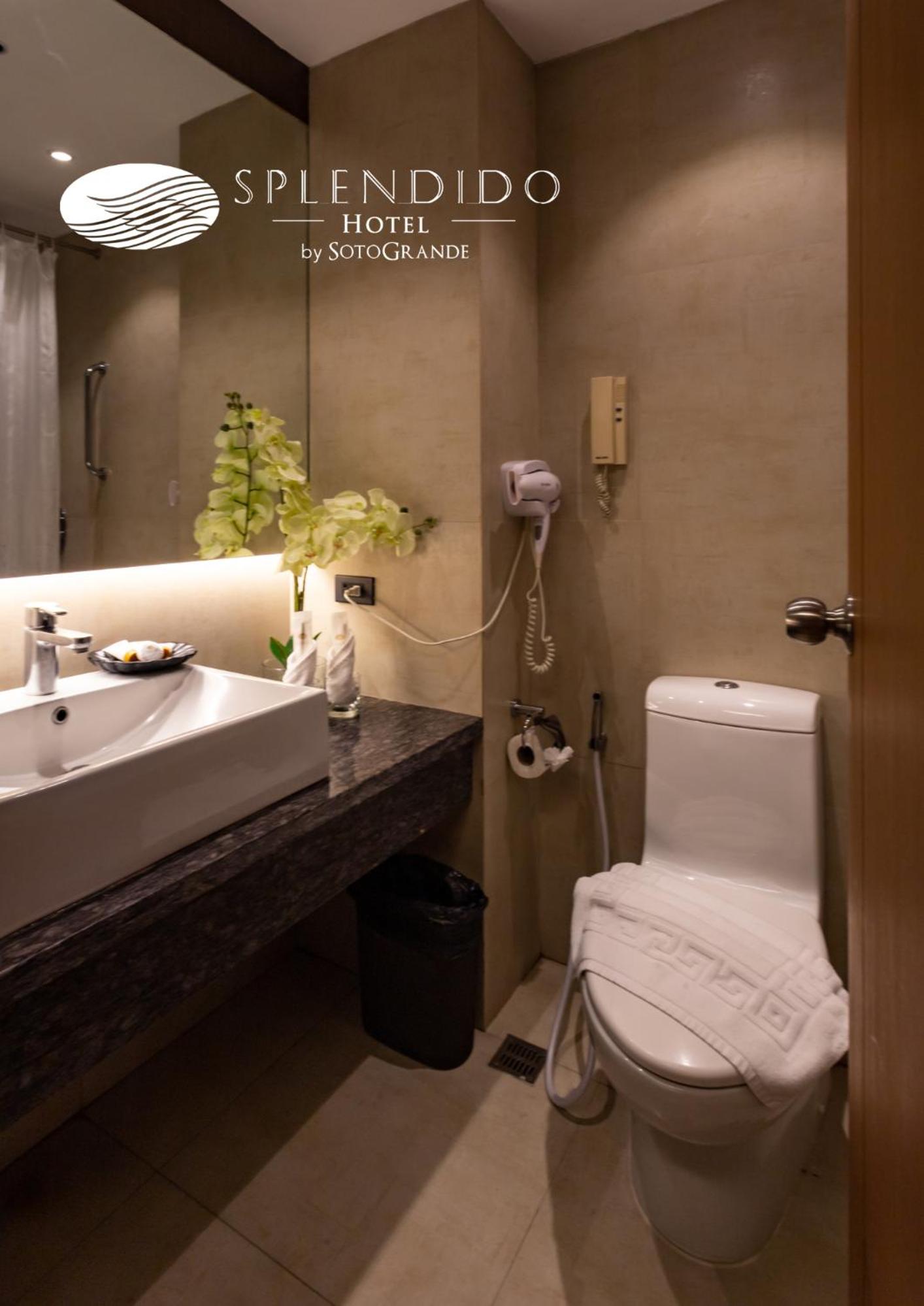 Splendido Tagaytay Hotel and Country Club
