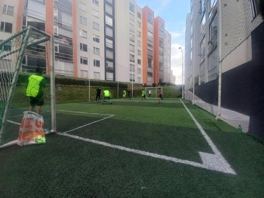 Apartamento Cerca de Embajada Americana y Solca en Centro Norte