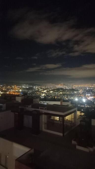 Apartamento Cerca de Embajada Americana y Solca en Centro Norte