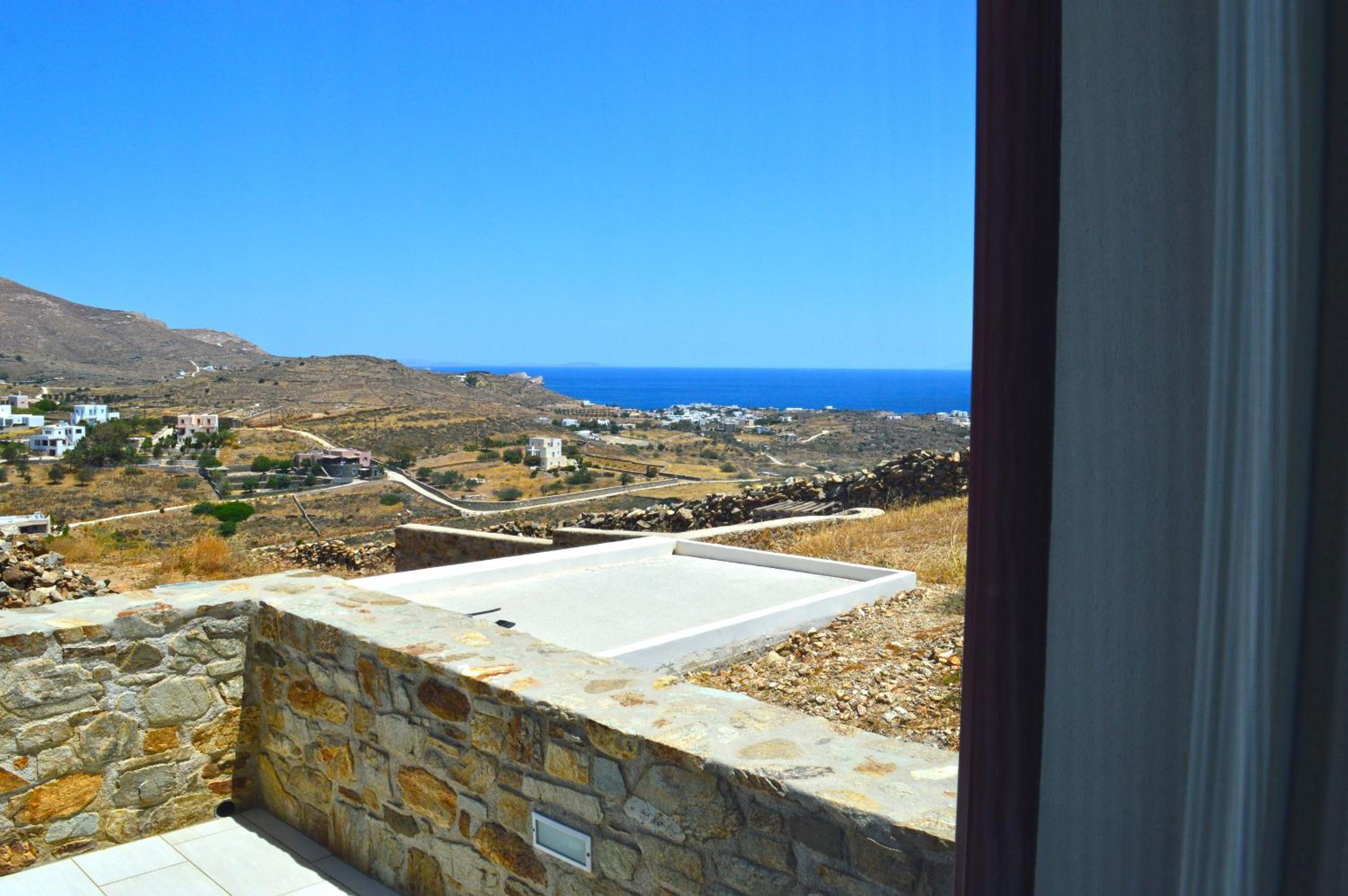 Maoukas House