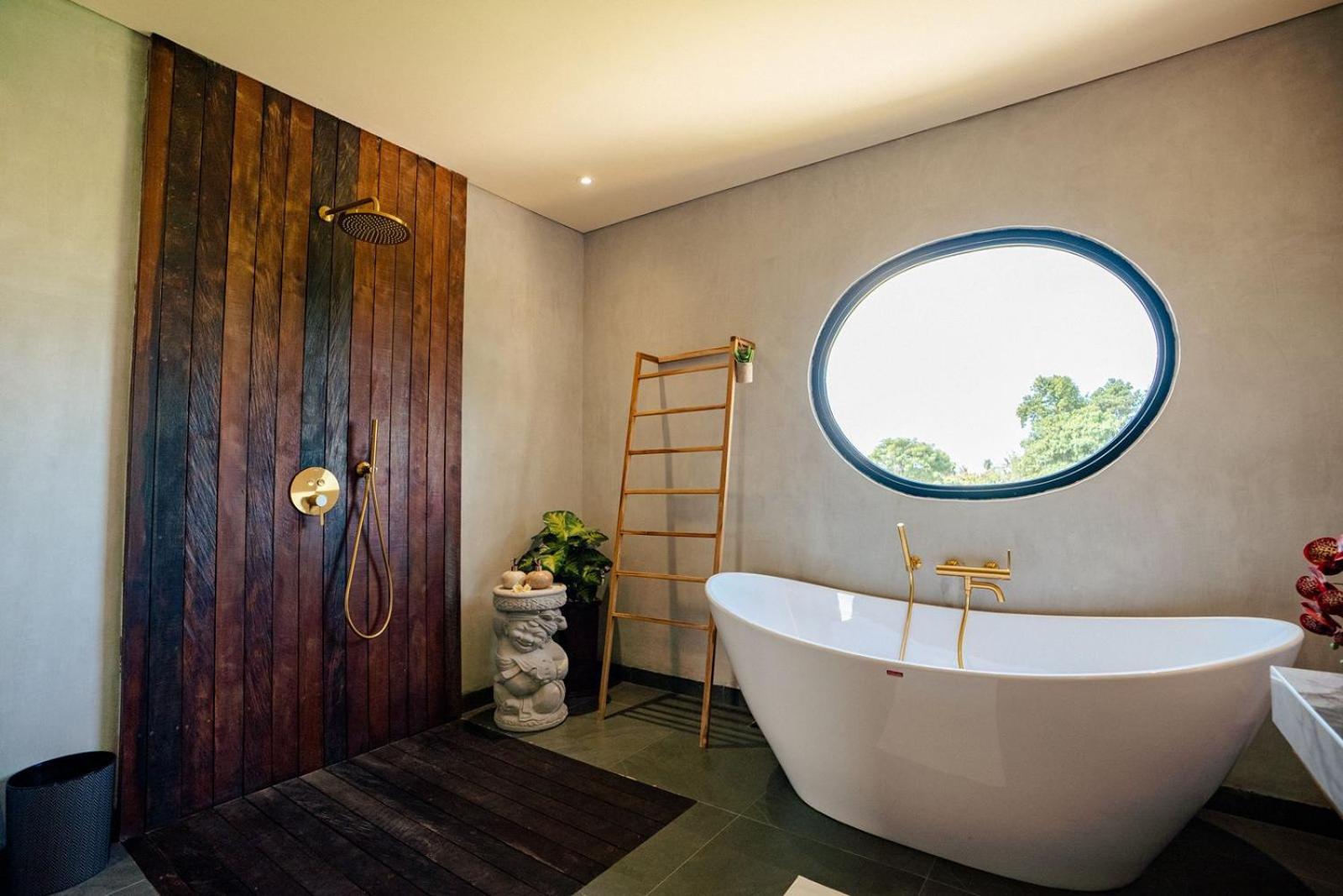 Kari Senja Luxury Villa view 3