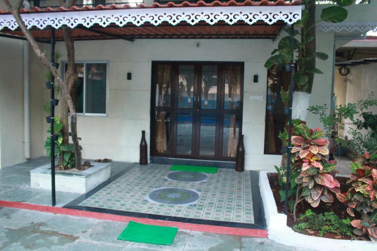 Photo 9
