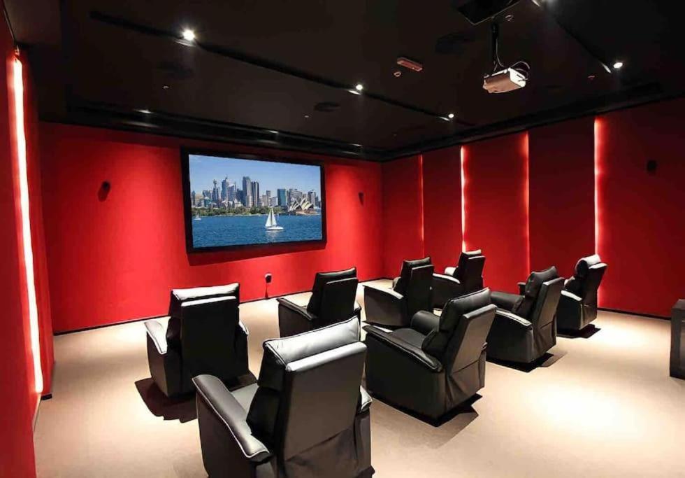 Luxury Romantic Sea View Apartment-ERAإقامة هادئة إطلالة بحرية موقع استثنائي- Manama
