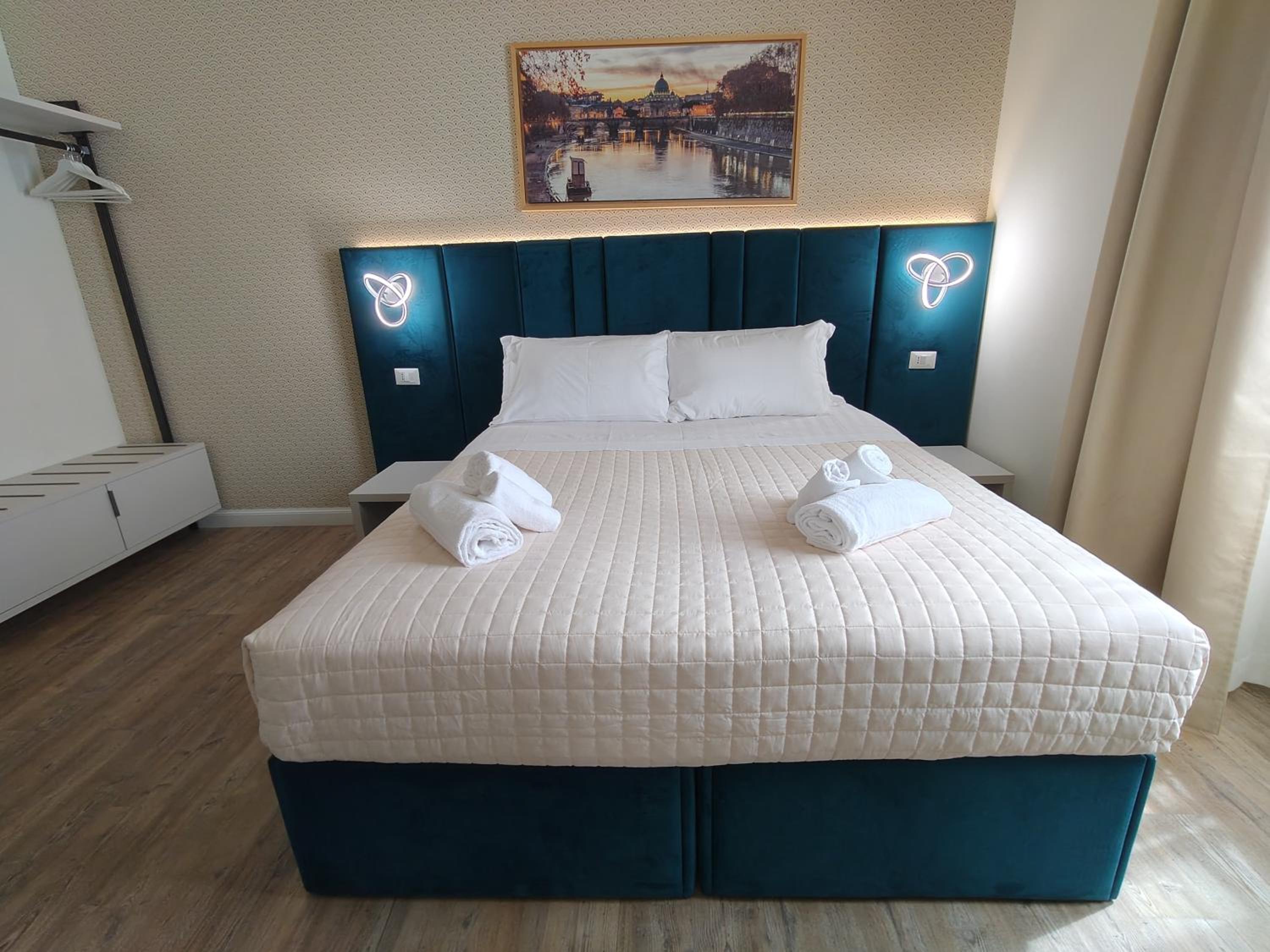 AmoRoma Suite