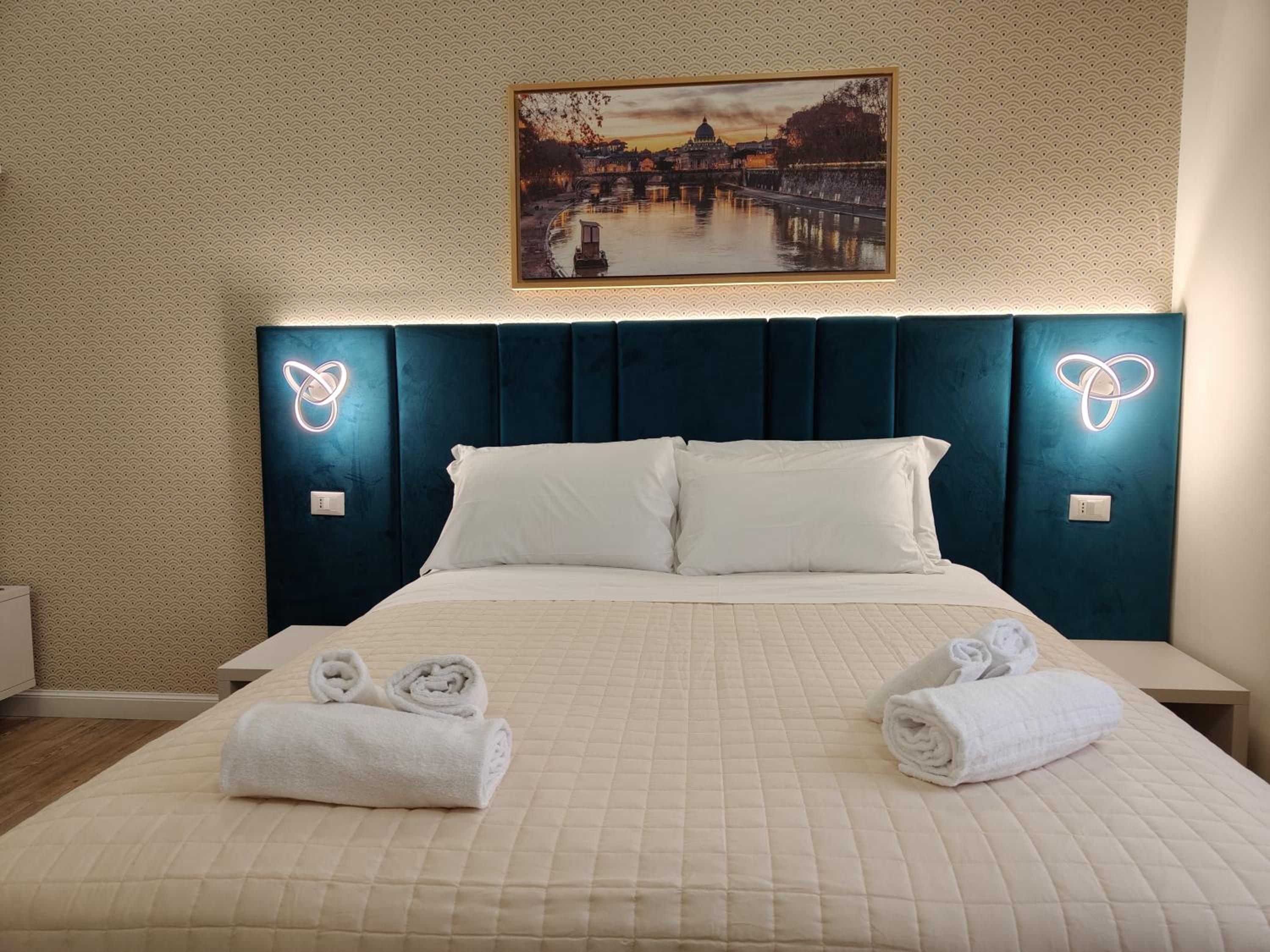 AmoRoma Suite