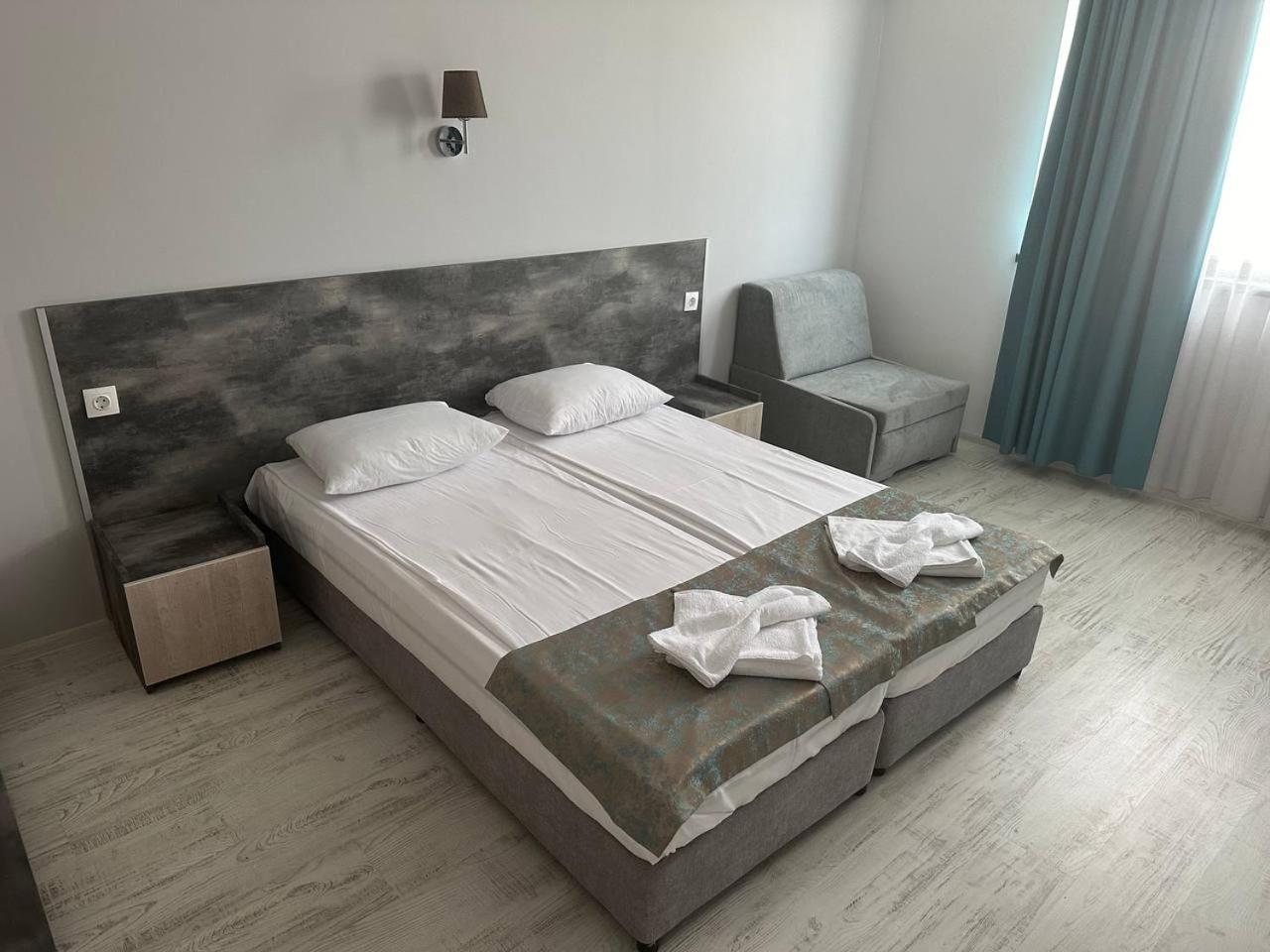 Studios and Apartments Pomorie