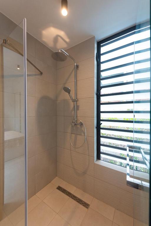 3 BR Beachfront & Self-Catering Apartment - Pointe aux Biches view 5