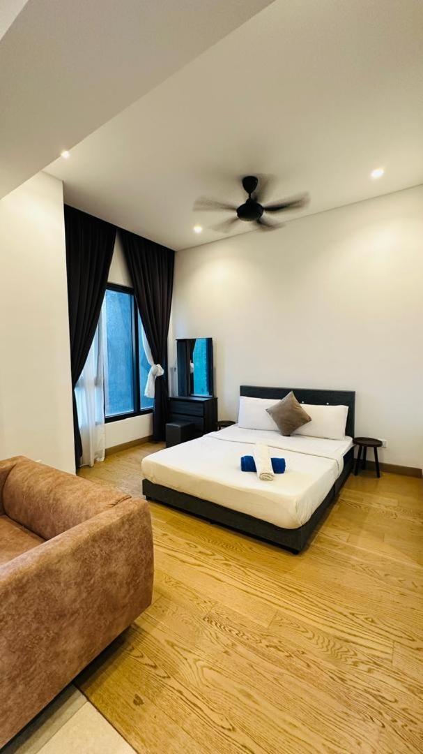 Lucentia Residents at BBCC Lalaport Bukit Bintang