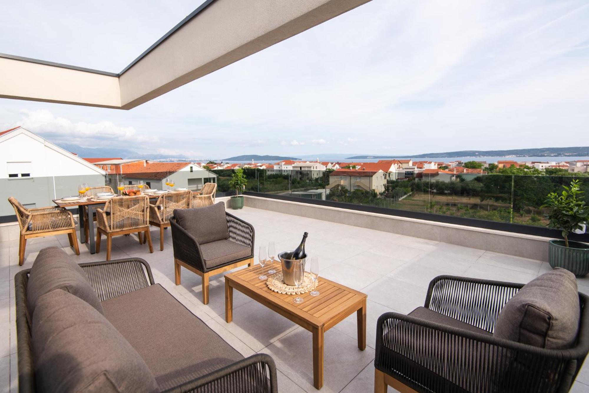 Villa Amare Apartments