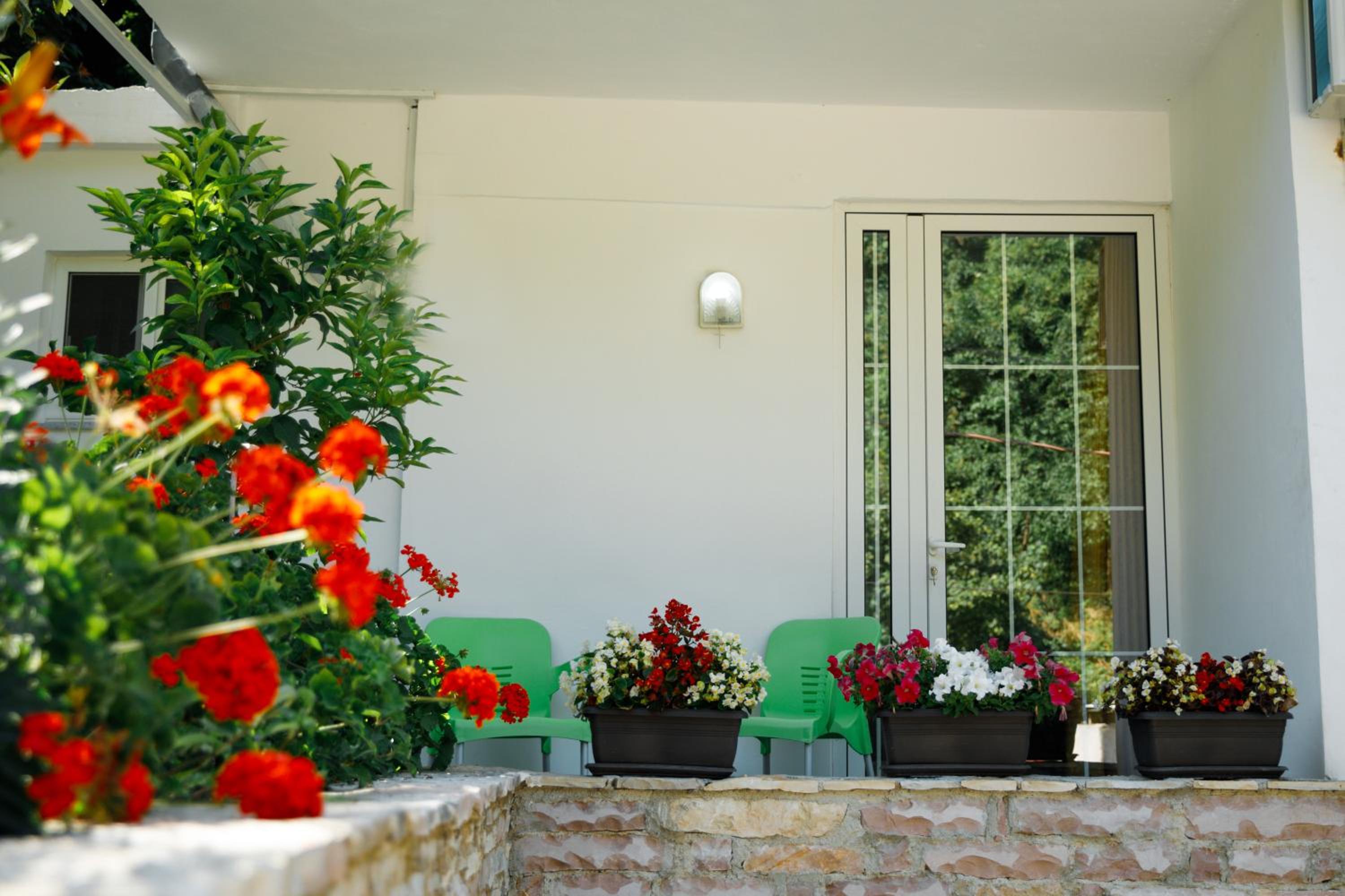 Latifi Guesthouse
