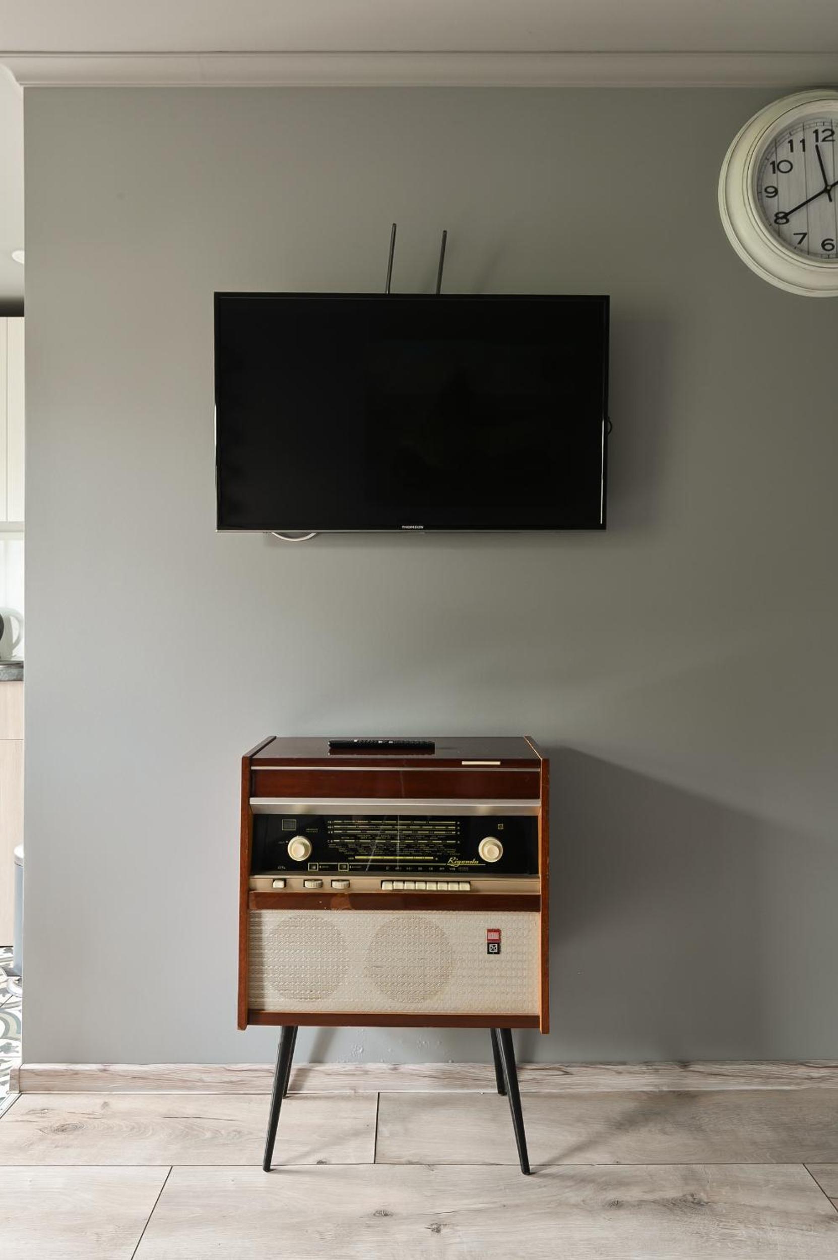 Loft design studio apartment & FREE parking view 3