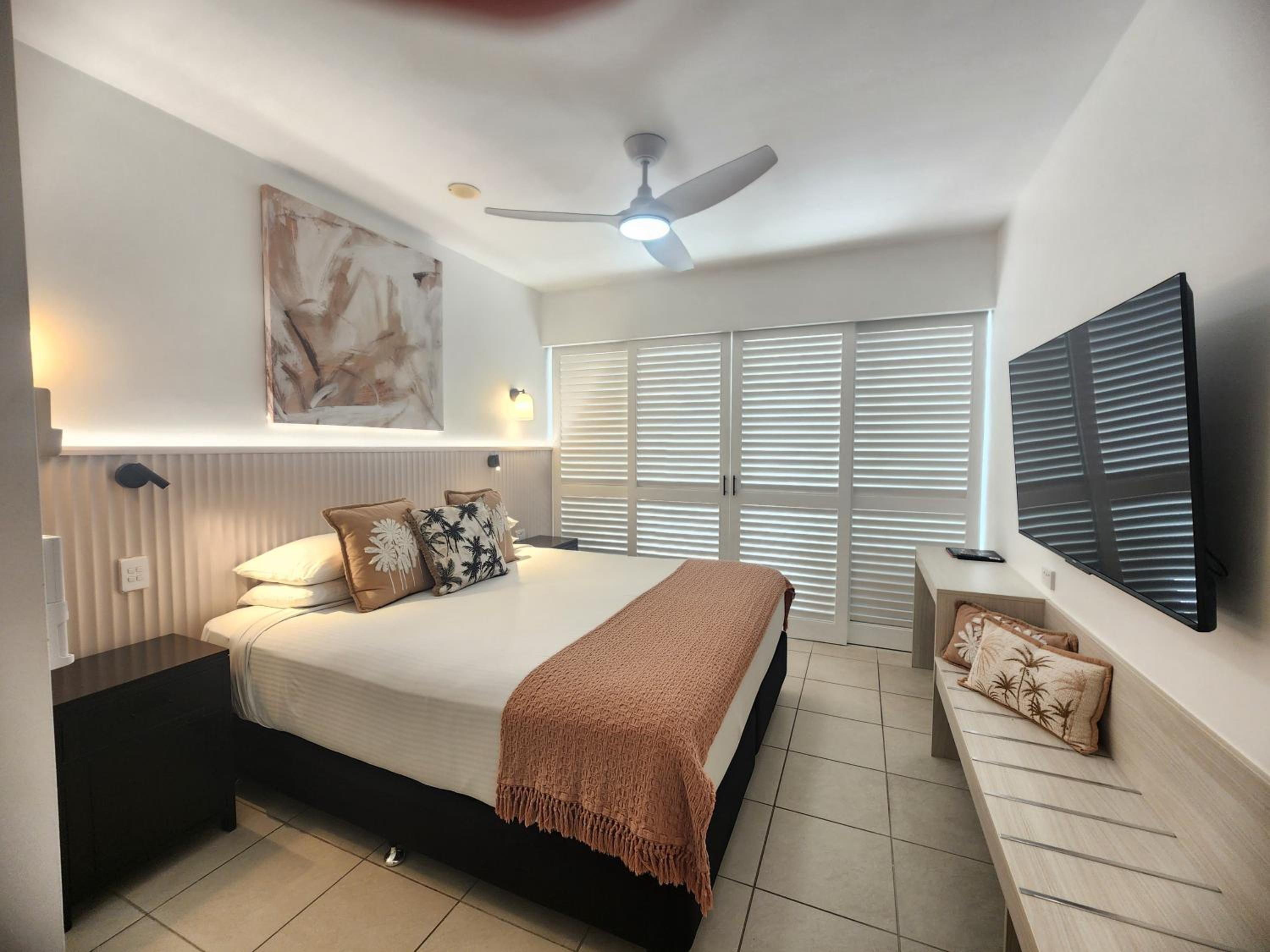 Elysium Private Accommodation at Beach Club & Spa