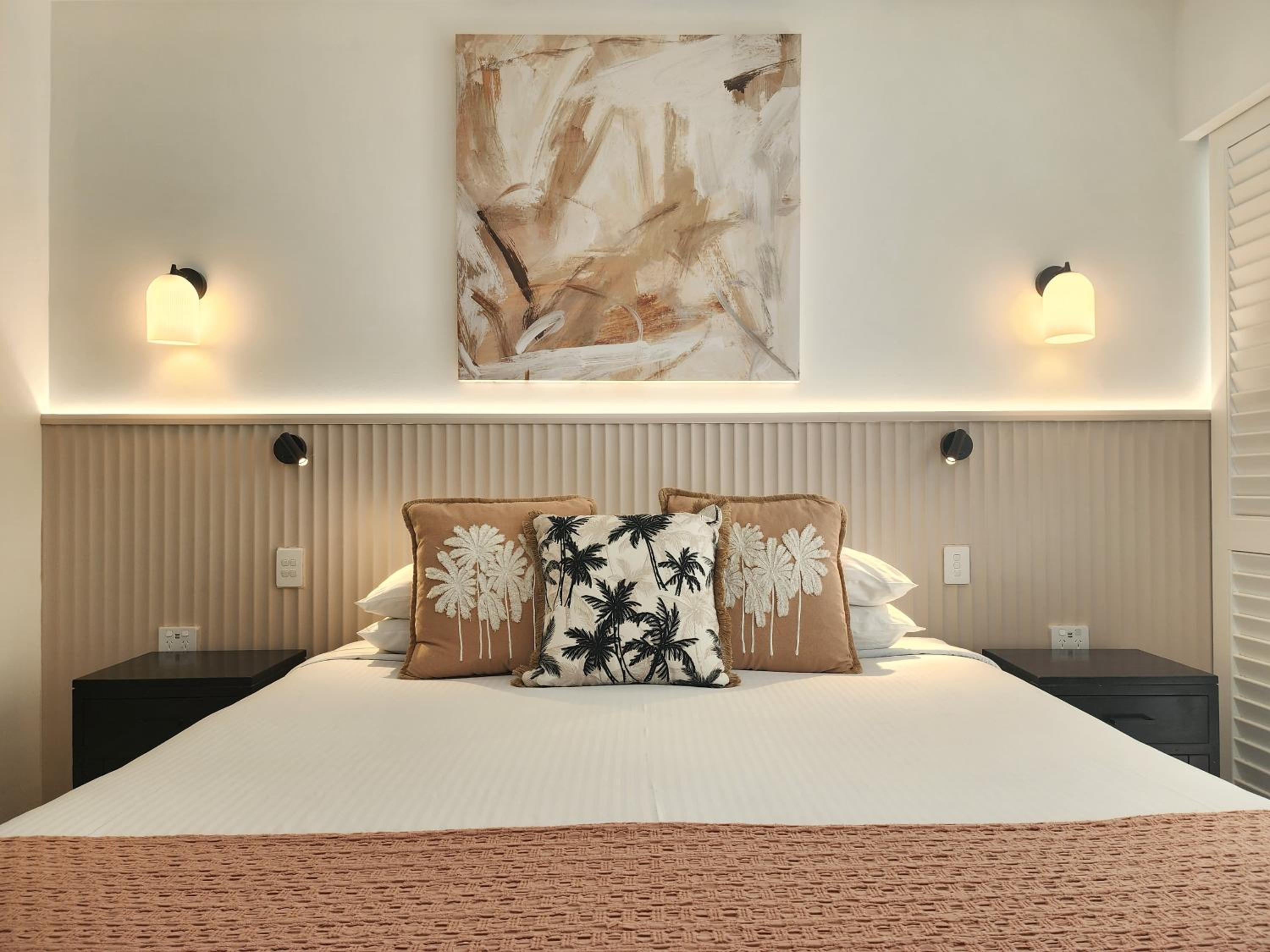 Elysium Private Accommodation at Beach Club & Spa