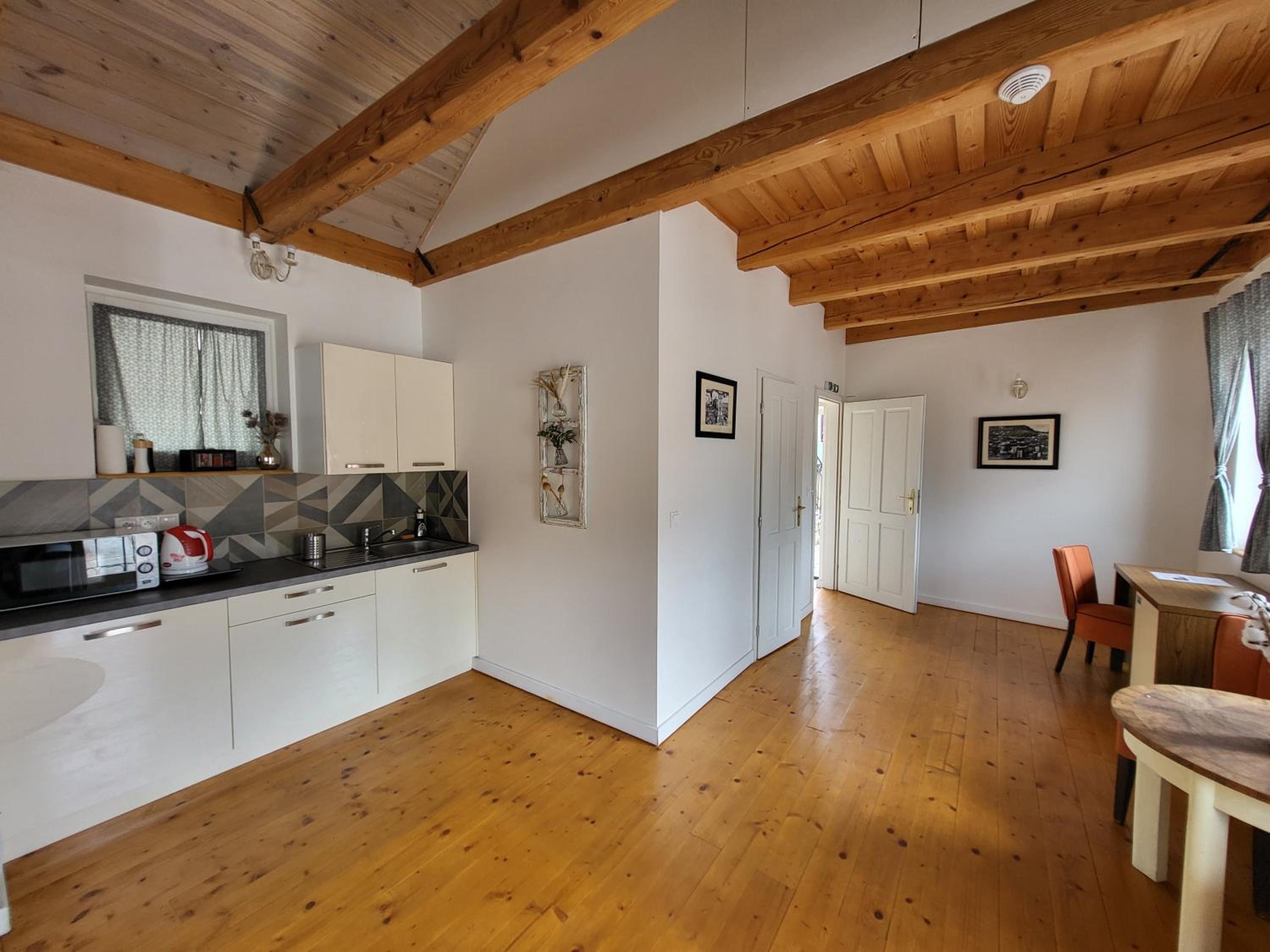 Horný apartmán H21 Banská Štiavnica view 3