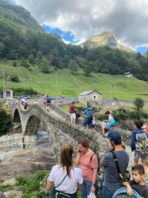 Rustico sul fiume Verzasca