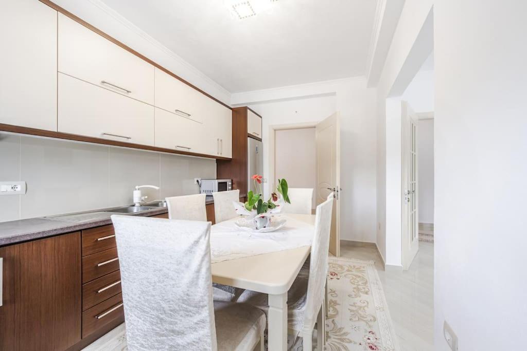 Hometown Apartment by PikHost photo 3