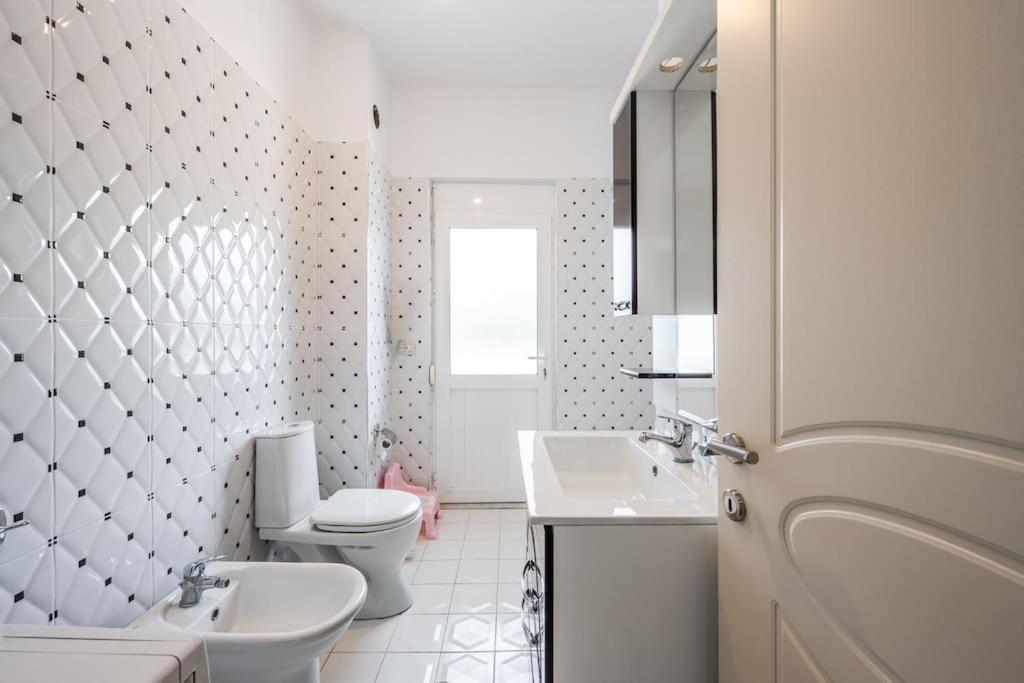 Hometown Apartment by PikHost photo 4