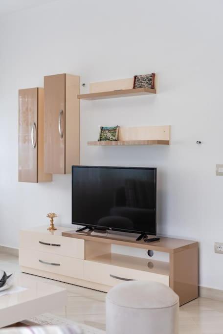 Hometown Apartment by PikHost