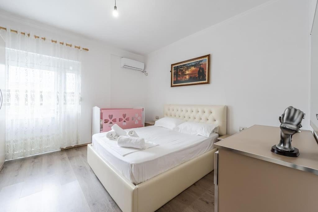Hometown Apartment by PikHost
