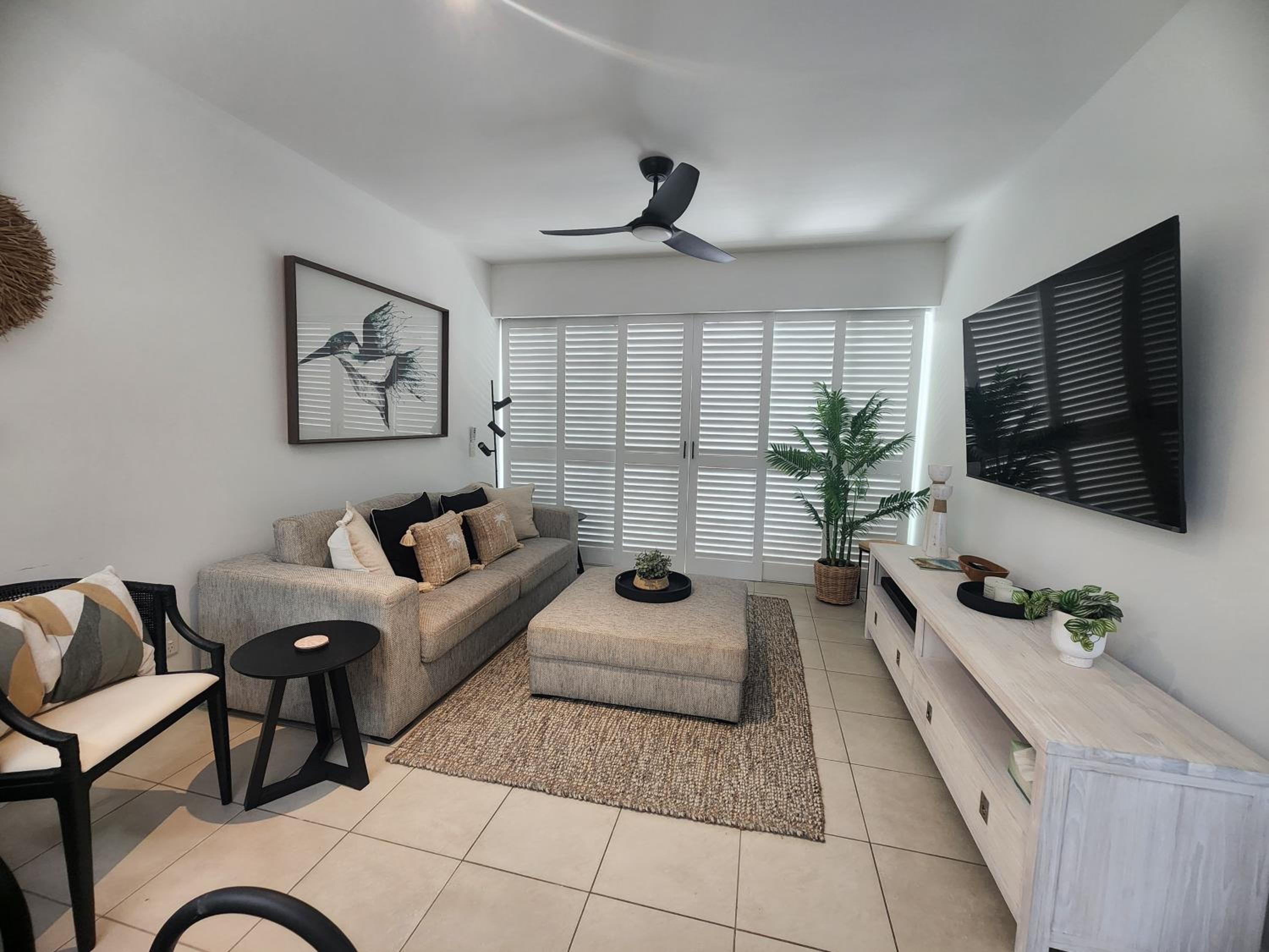 Elysium Private Accommodation at Beach Club & Spa