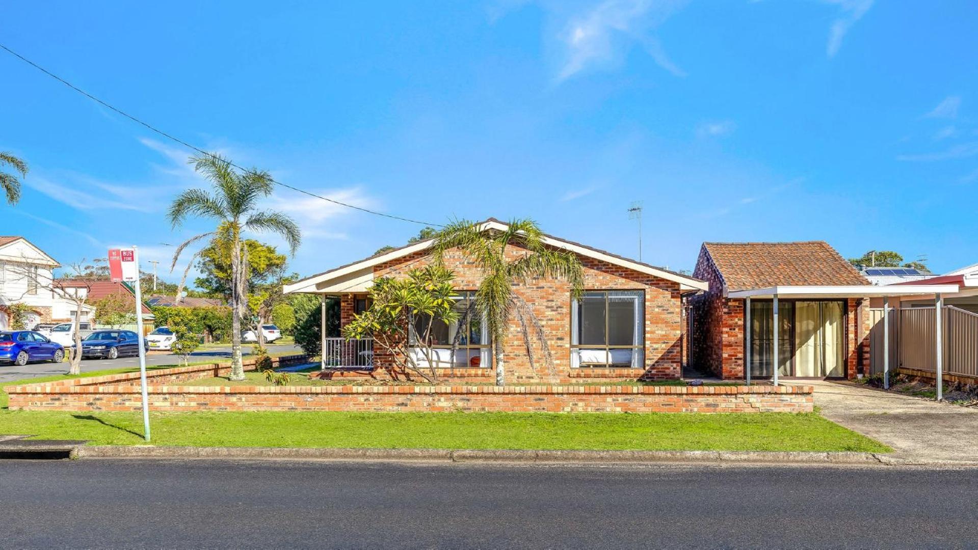 Hidden Gem - Ettalong Beach