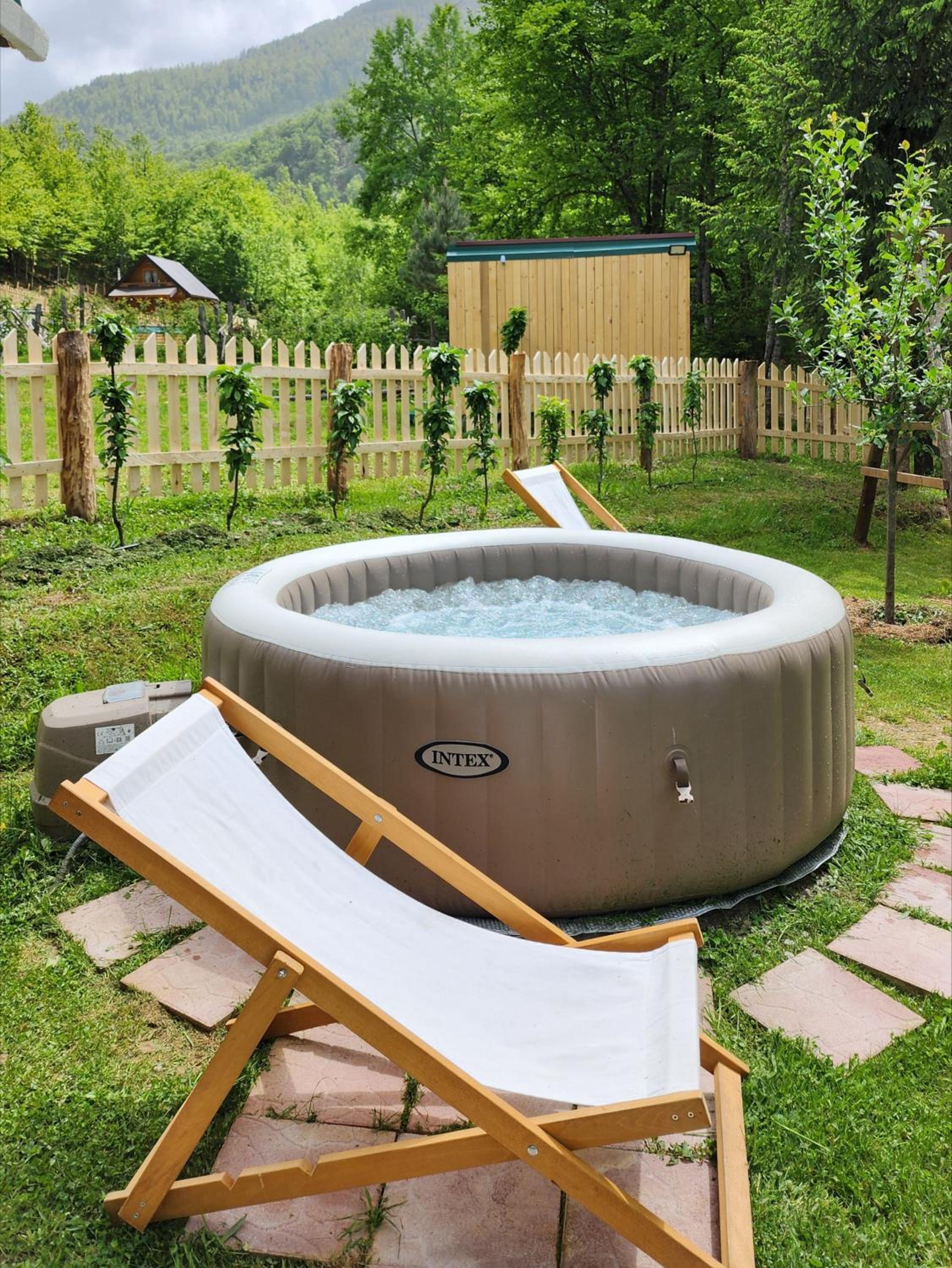 Honeywood Cabin II with Private Spa view 5