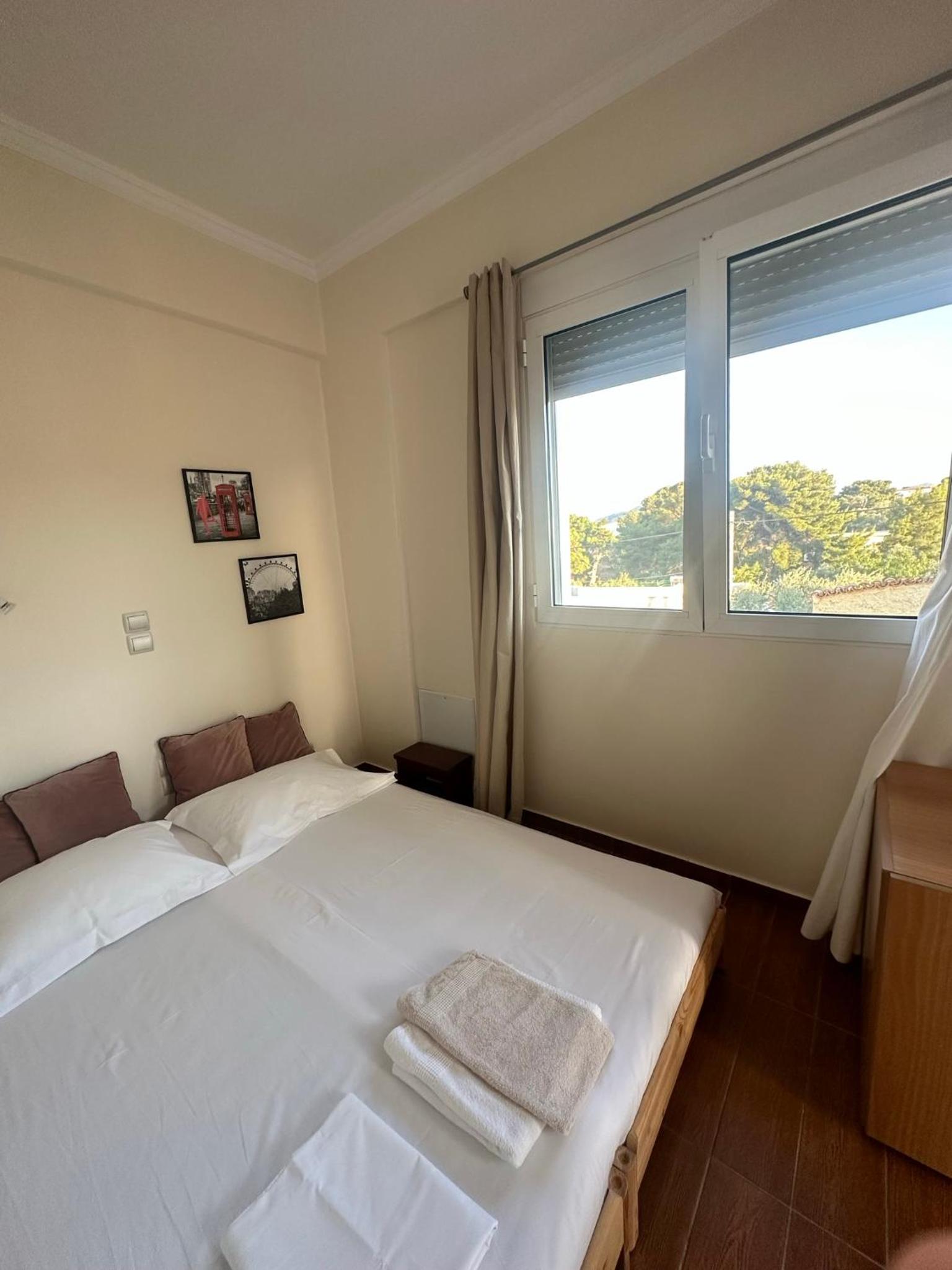 A cozy whole house near the airport and the beach view 4