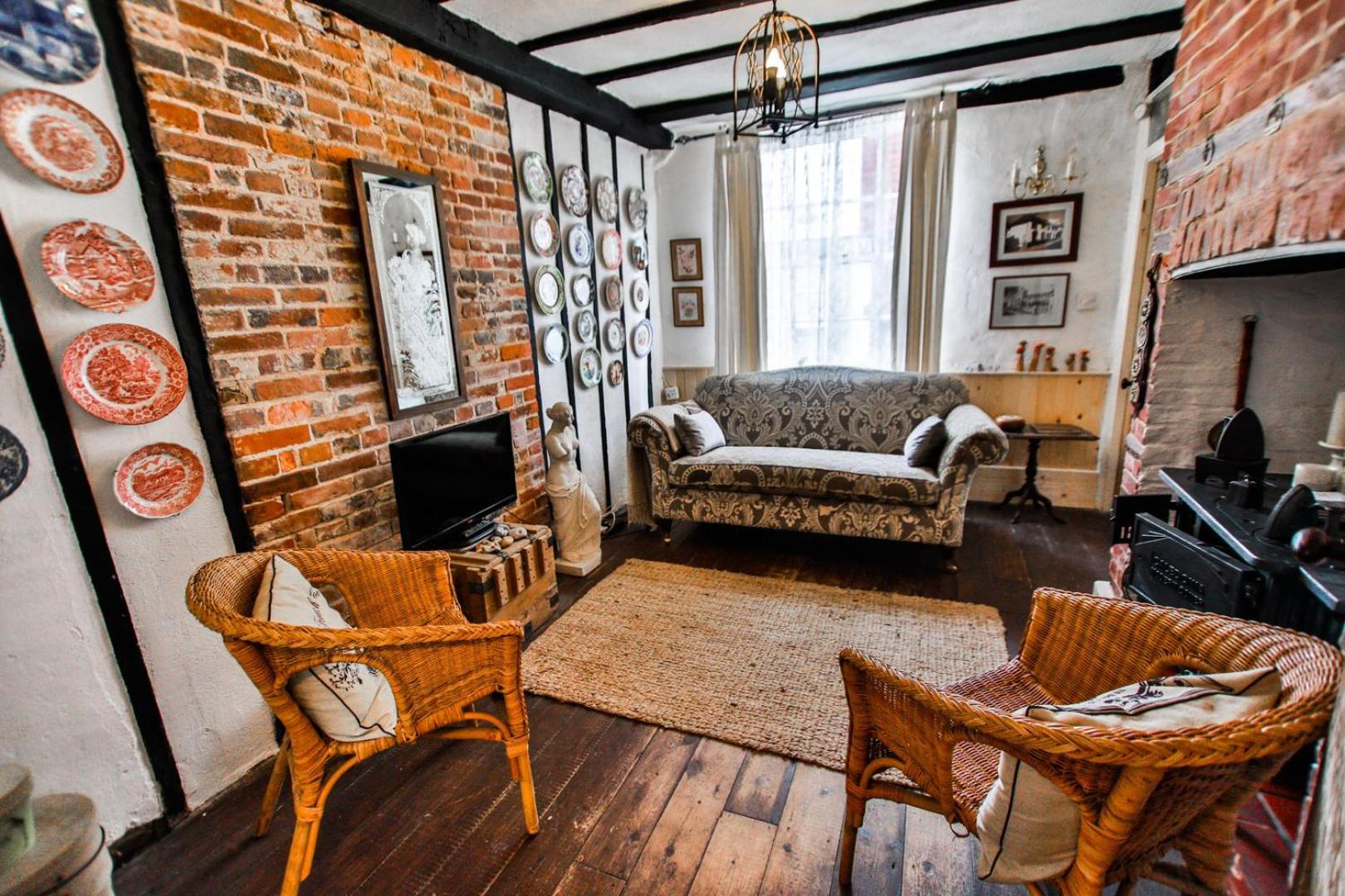 The Captains Cottage (Old Town) view 4