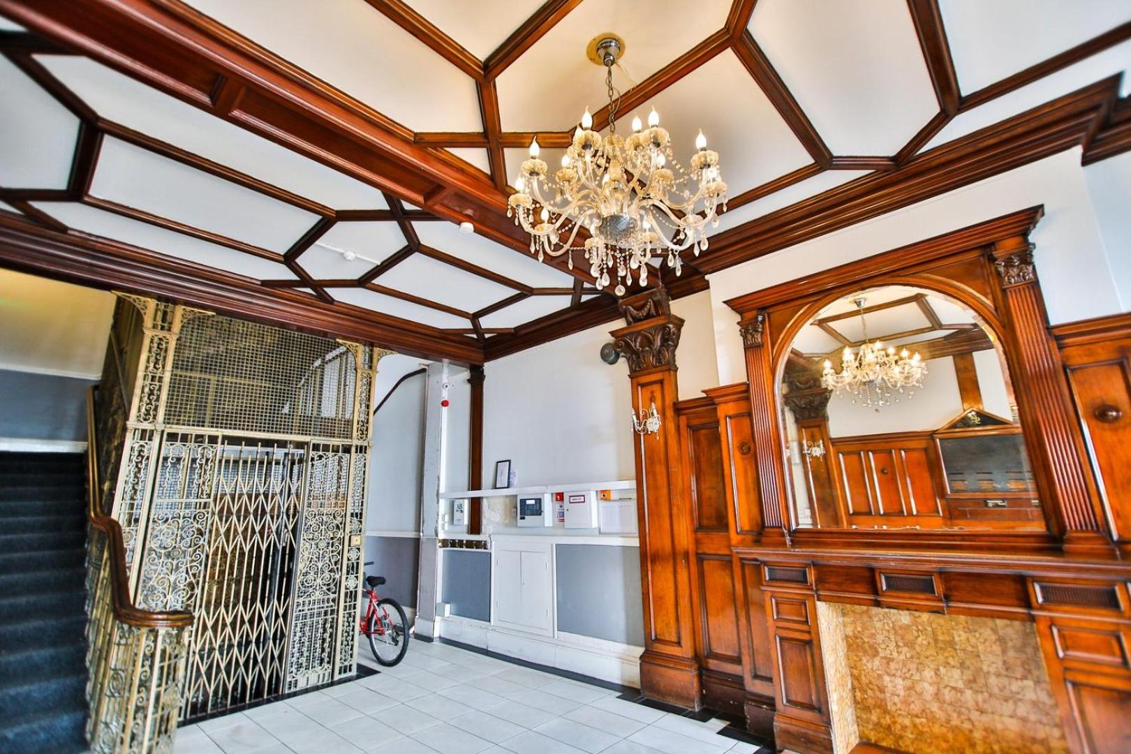Hastings Vacations - The Penthouse of Palace Court - Property Image 3