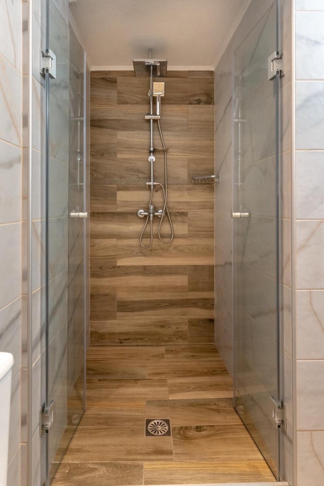 Evdokia Luxurious Living