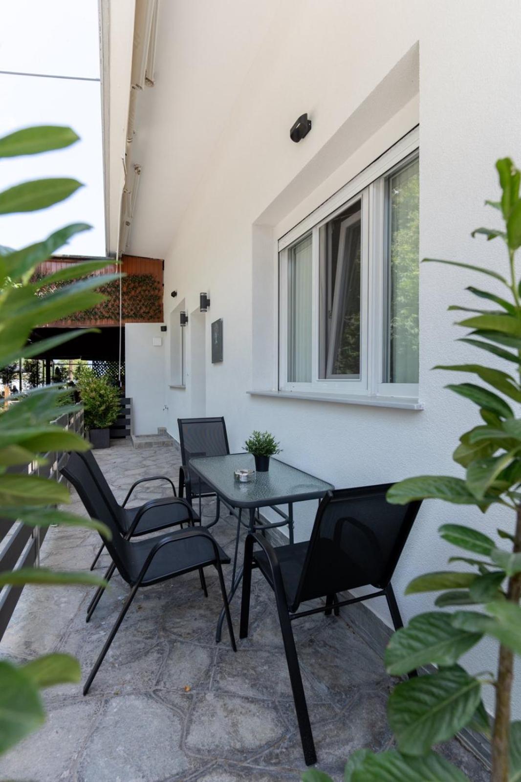 Evdokia Luxurious Living