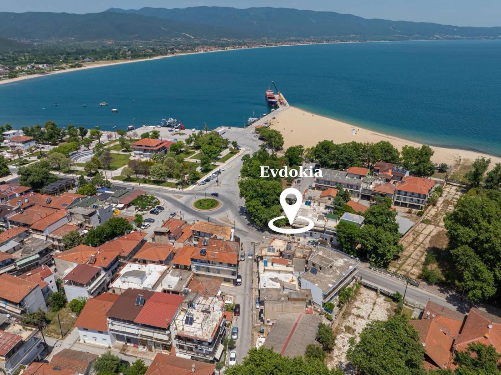 Evdokia Luxurious Living