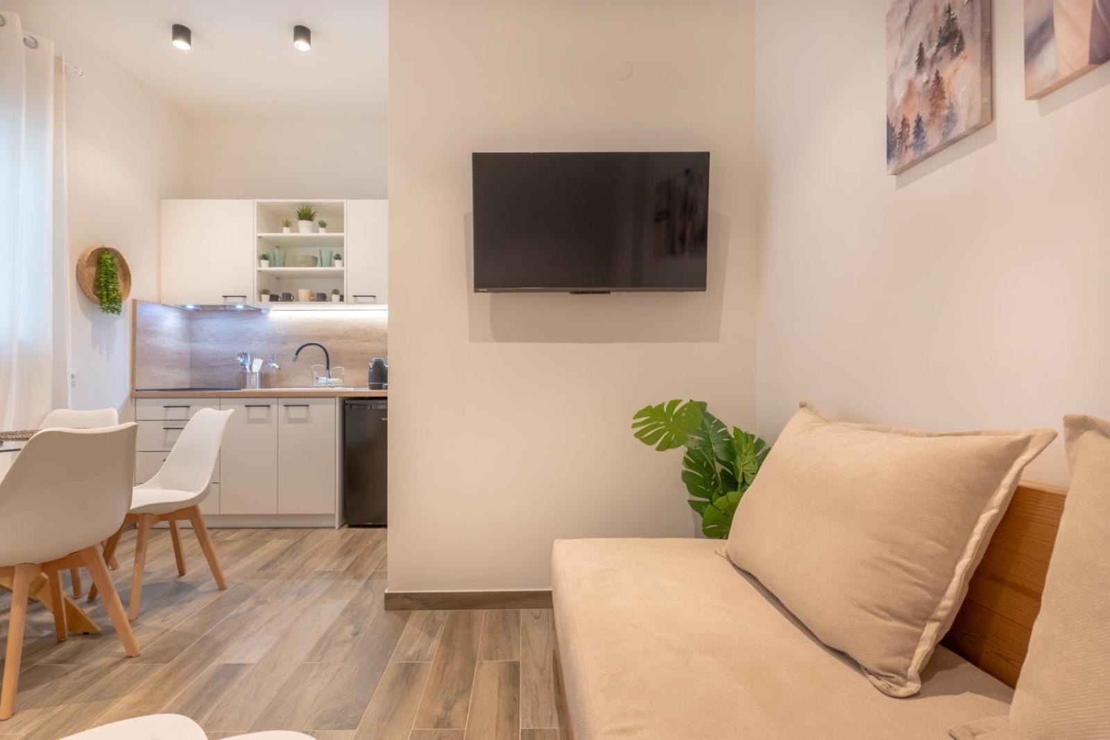 Evdokia Luxurious Living