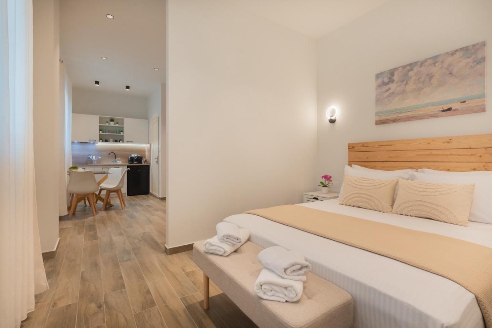 Evdokia Luxurious Living