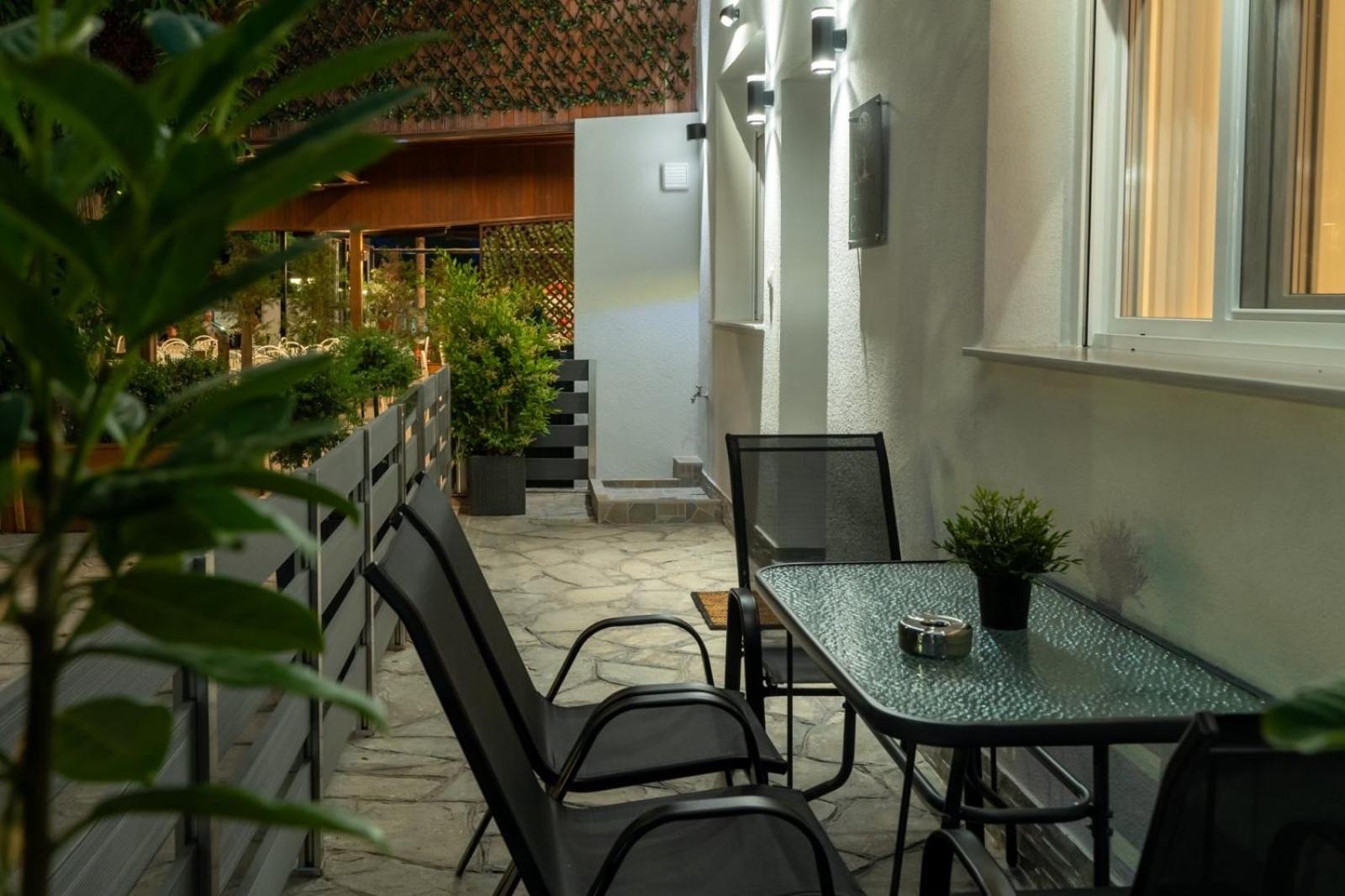 Evdokia Luxurious Living