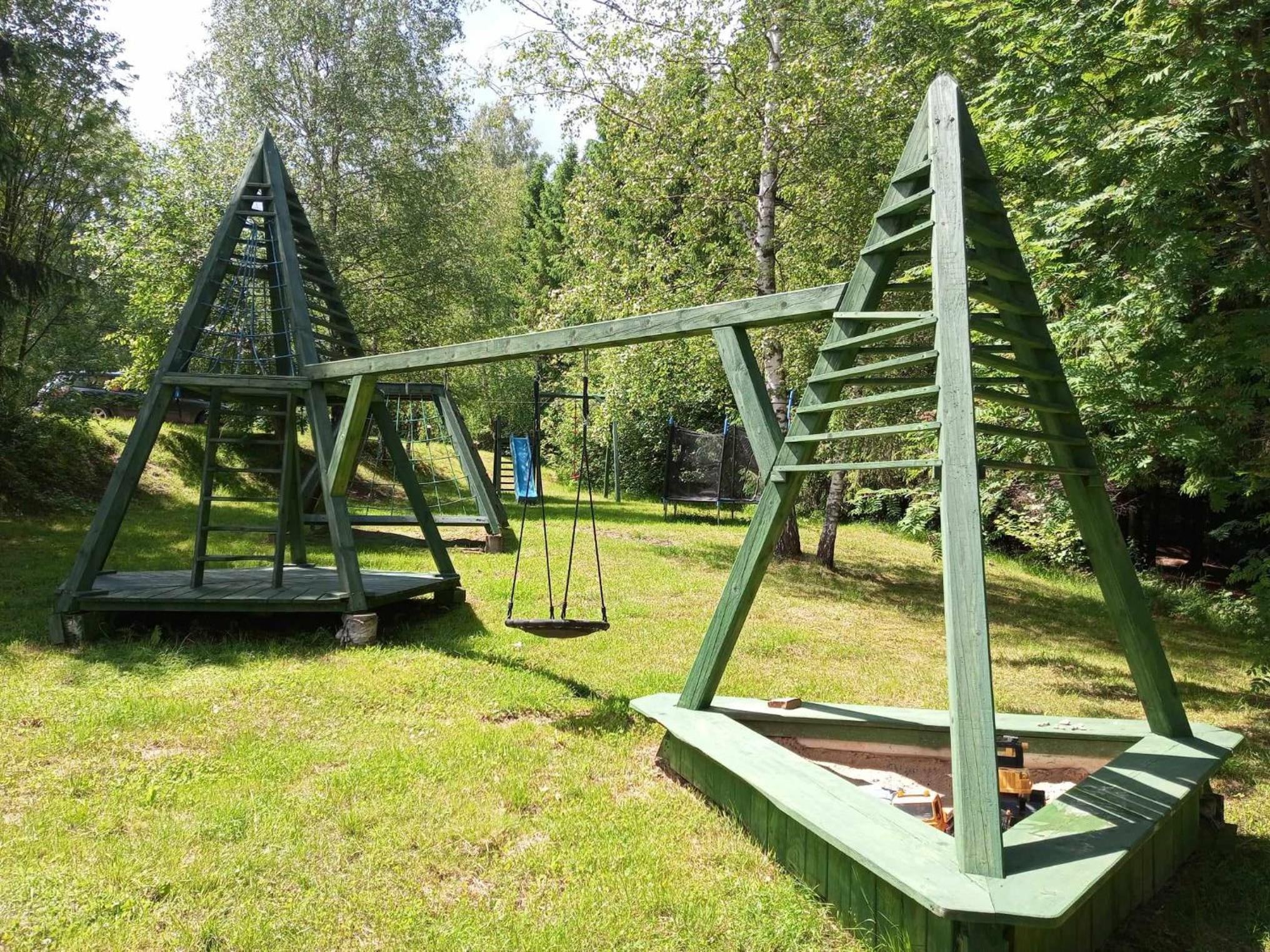 Photo 11